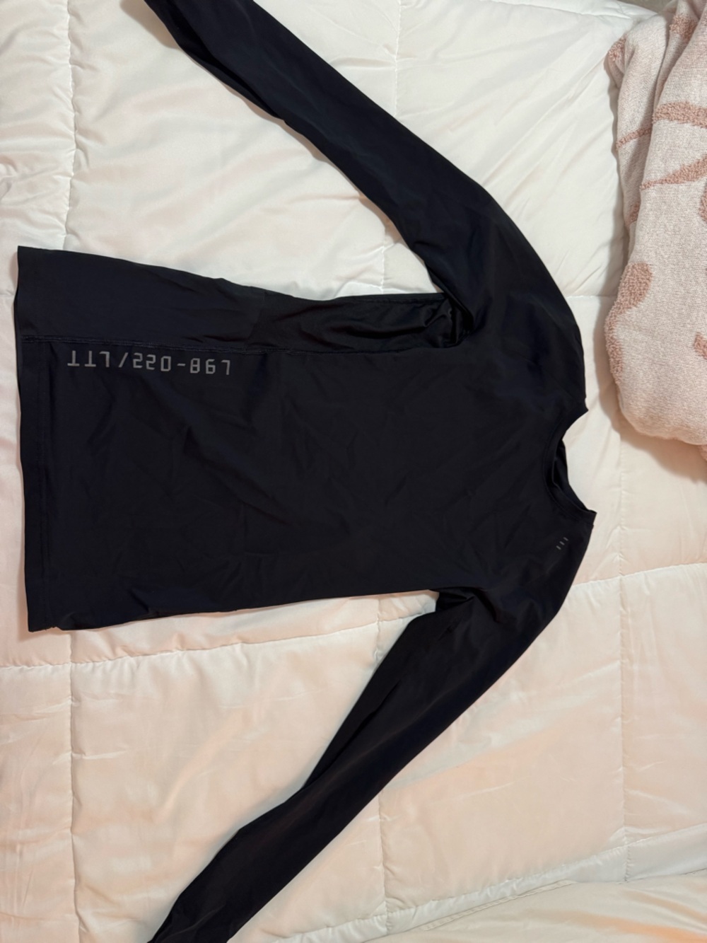 Lululemon men’s Black Long-Sleeve Performance Top